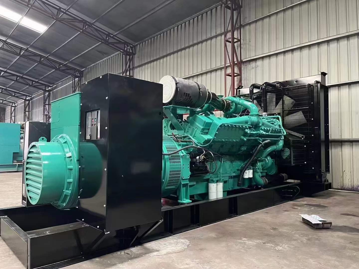 洪梅镇如何降低 800kW 柴油发电机输出电流的波动？