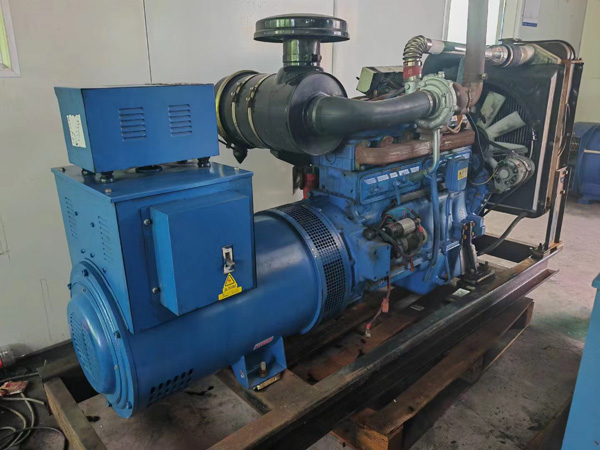 洪梅镇100kW柴油发电机组使用多级机油有哪些优缺点？